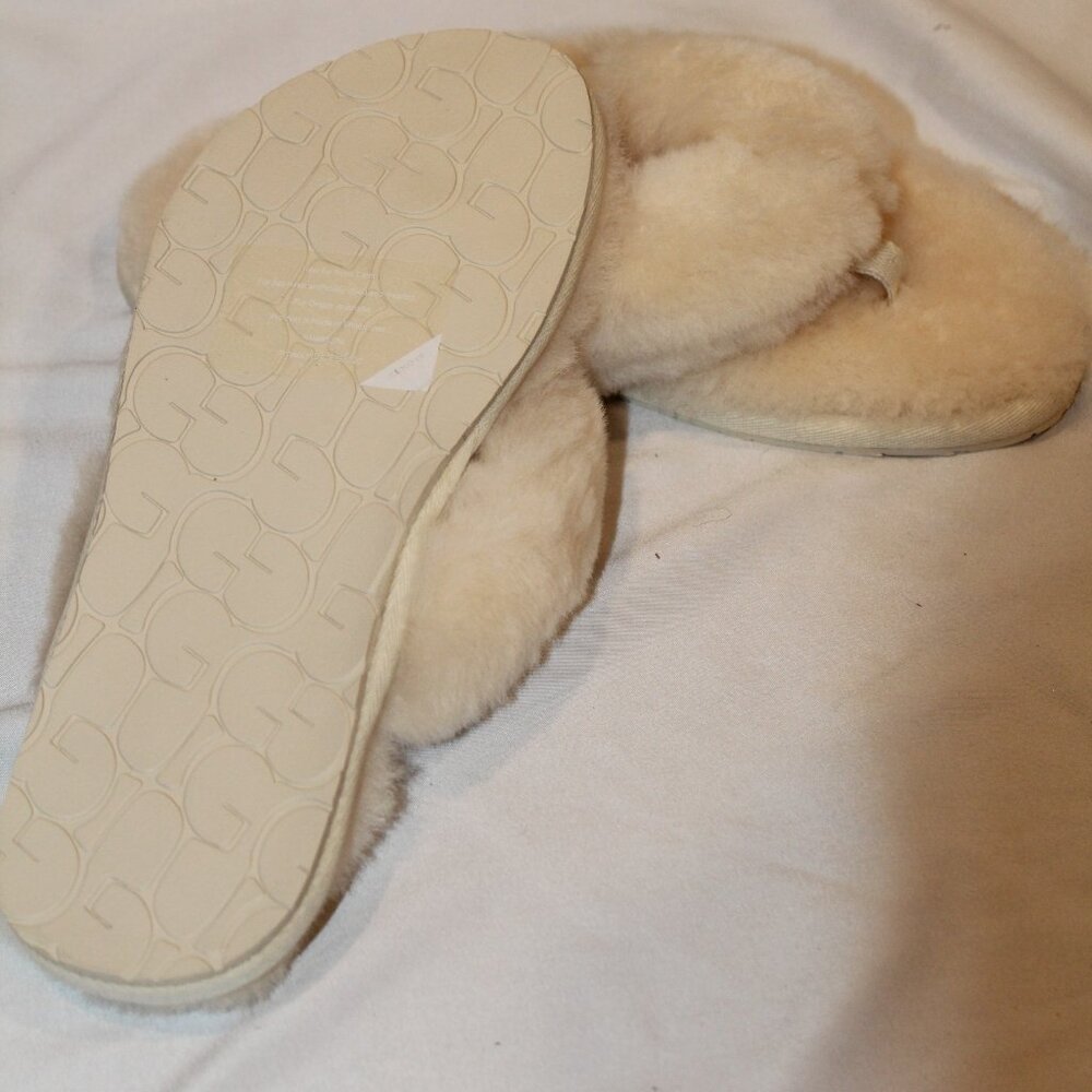 NIB UGG FLUFF FLIP FLOP NATURAL SANDAL SLIPPERS - Picture 8 of 8